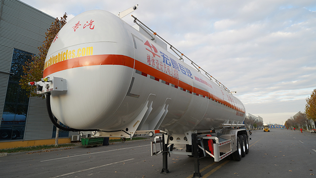 New 3 Axles 50000L Stainless Steel Fuel Oil Tank Tanker Semi Trailer