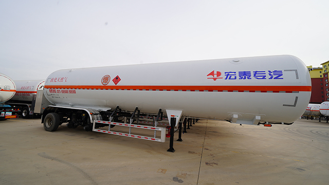 Tri-Axle 25000L LNG Tanker Trailer for Gas Transport