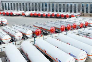 Stainless Steel Tank Semi Trailer inspection area