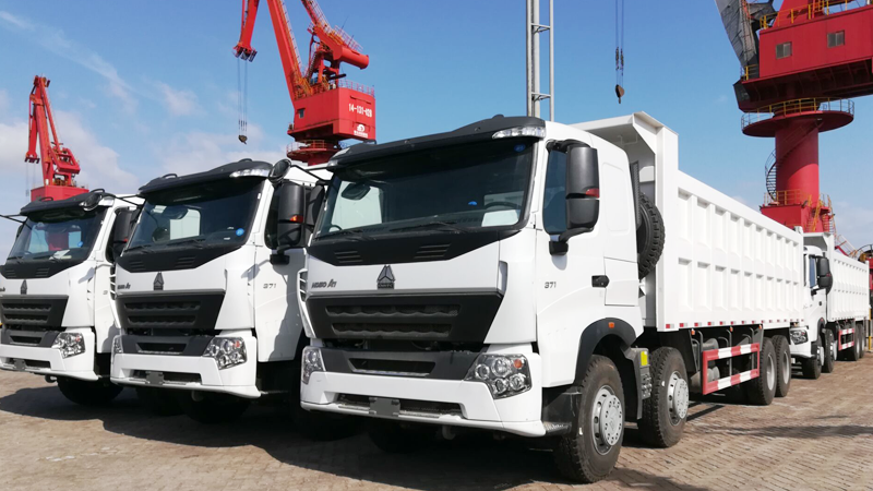 Semi-dump-truck