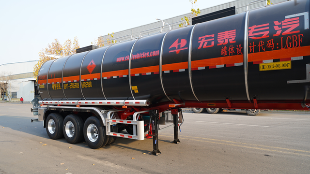 Asphalt Tank Trailer