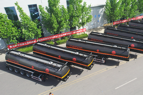 Carbon steel oil tanks are being shipped to Kazakhstan..png