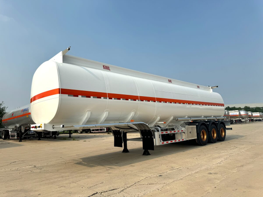 news_main_image_45000L-citerne-de-carburant-&agrave;-vendre4052110495431890743.jpg