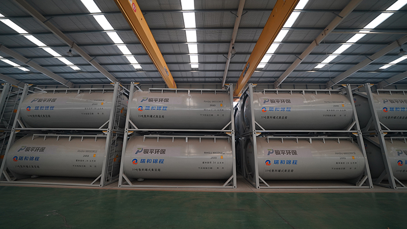 Bulk ISO Tank Container Discharge Operation