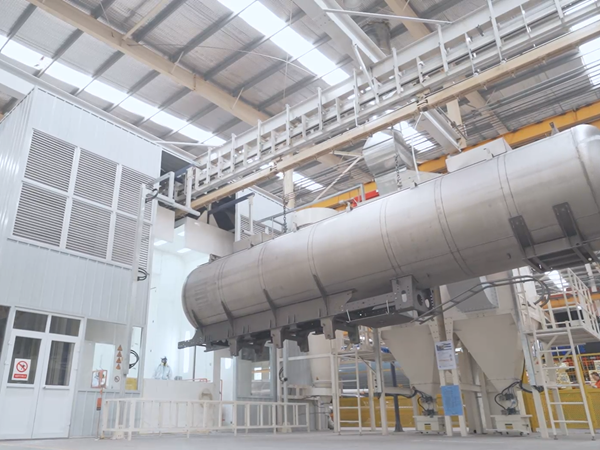 Intelligent powder spraying and painting workshop